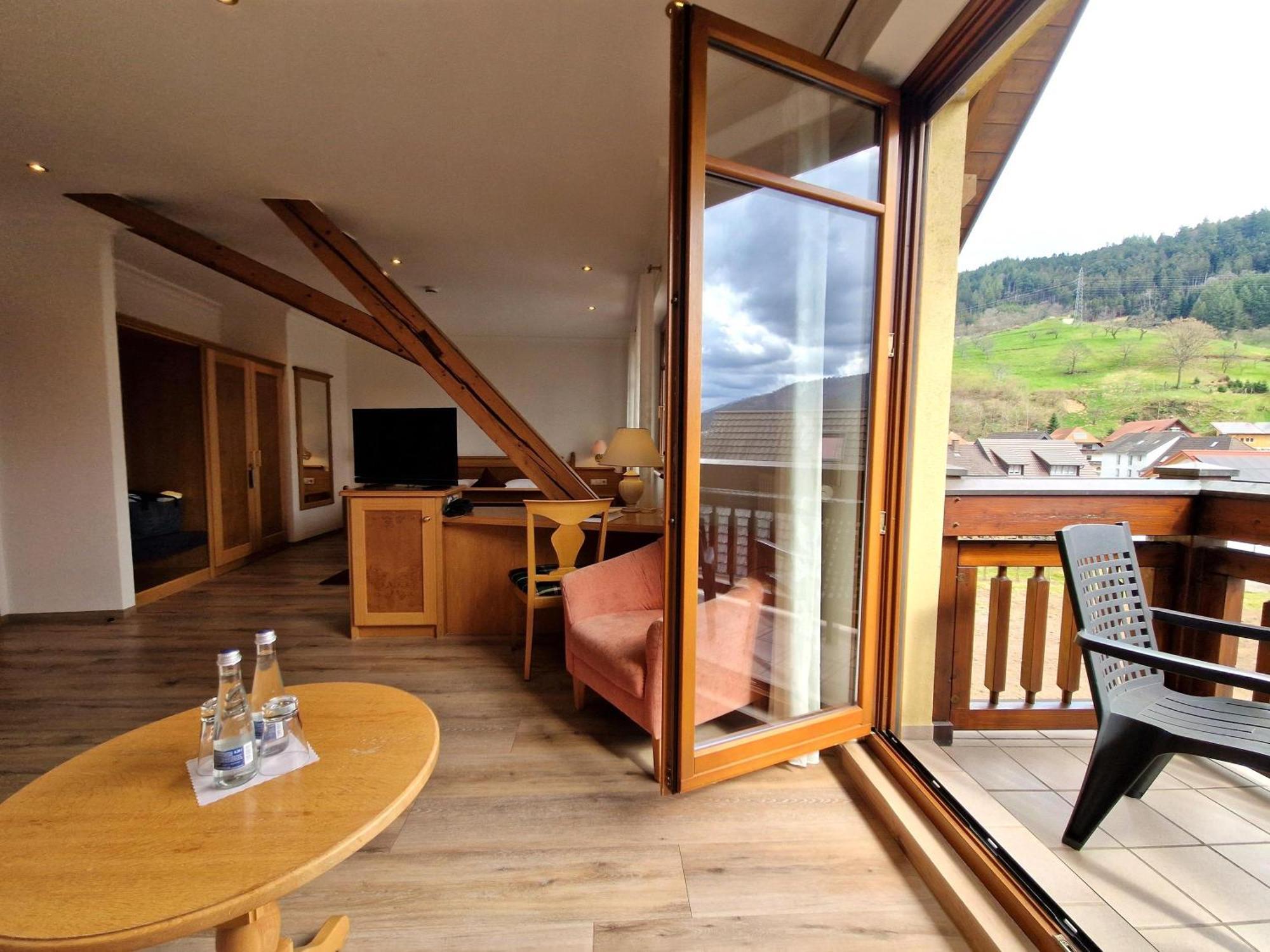 Hotel Gasthaus Mosers Blume Haslach im Kinzigtal Exterior foto